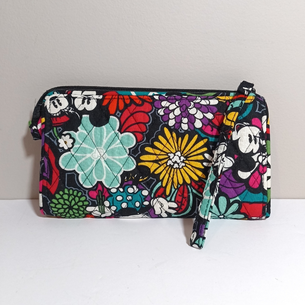 Floral Patterned Wristlet